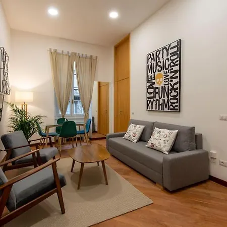 Luxury Apt In Duomo Navigli * ميلان