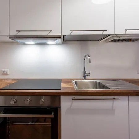 Luxury Apt In Duomo Navigli * ميلان